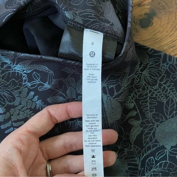 Wunder Train High-Rise Tight 25" Foil size 6 - Picture 4 of 7